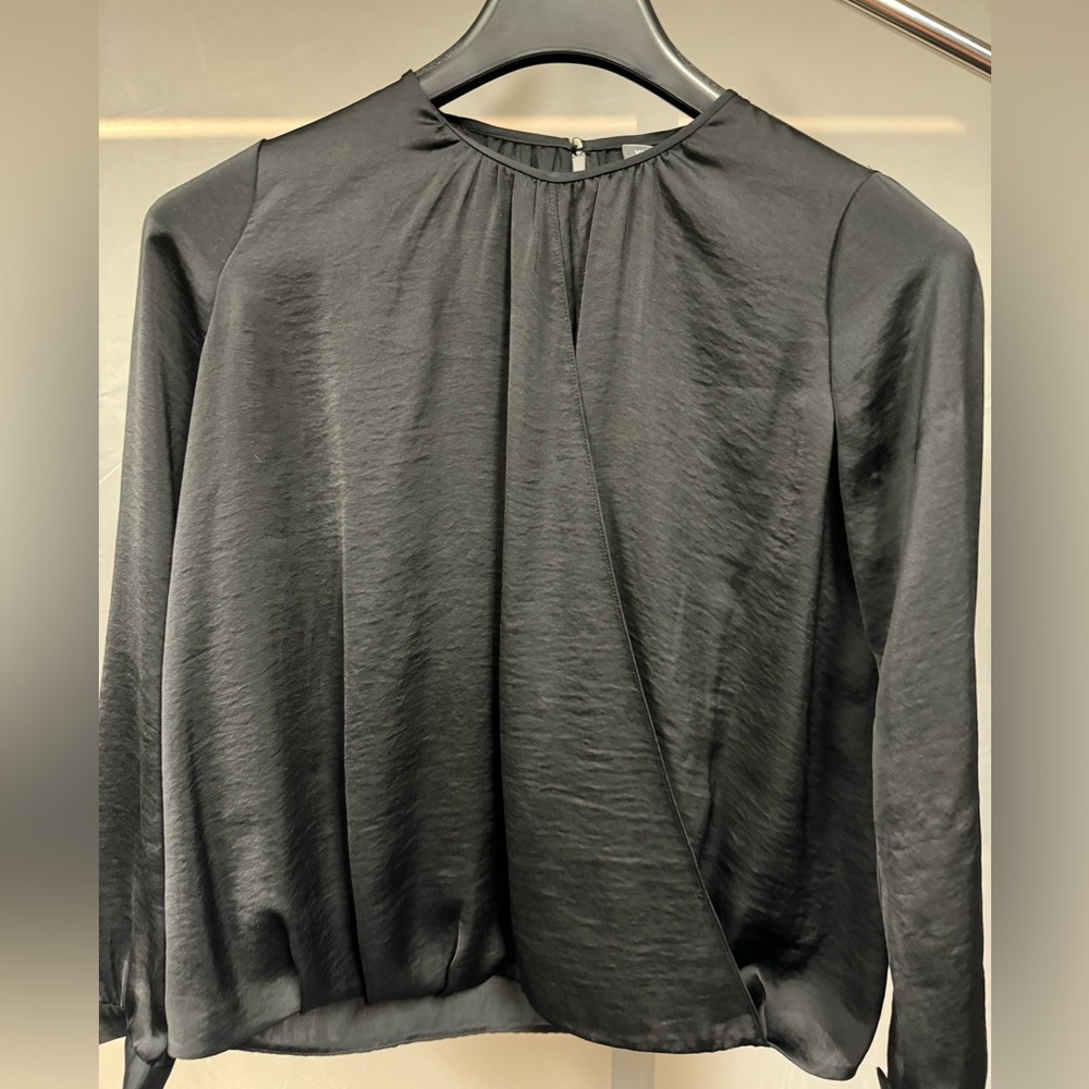 Vince Silk Black Satin Smocked Long Sleeve Blouse Size  0